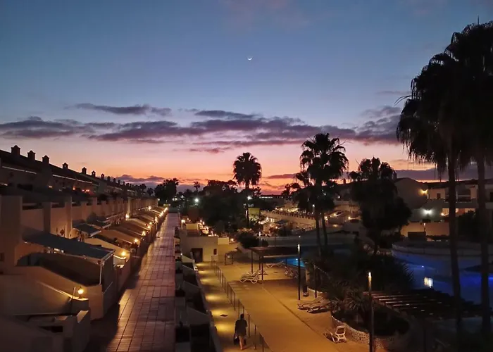 Bright With Pool In Tenerife South