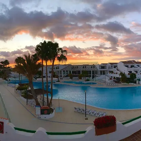 Bright With Pool In Tenerife South Apartament Costa Del Silencio