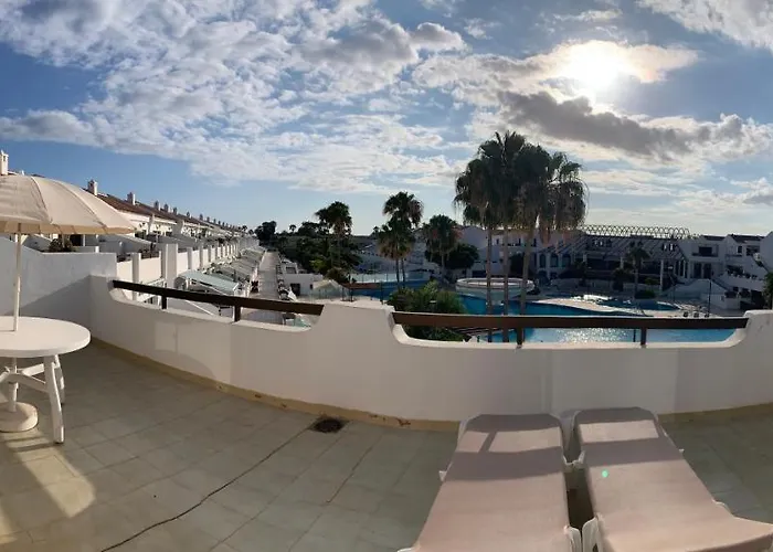 Bright With Pool In Tenerife South *